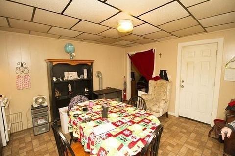 262 Wilbur St, Fall River, MA 02724 photo 9