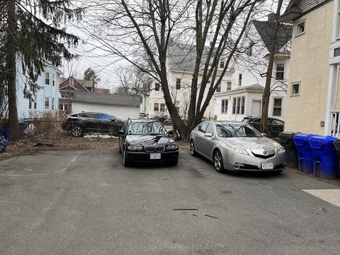 274 White St, Springfield, MA 01108 photo 4