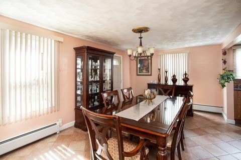 101 Kilburn St, Fall River, MA 02724 photo 8