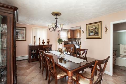 101 Kilburn St, Fall River, MA 02724 photo 7