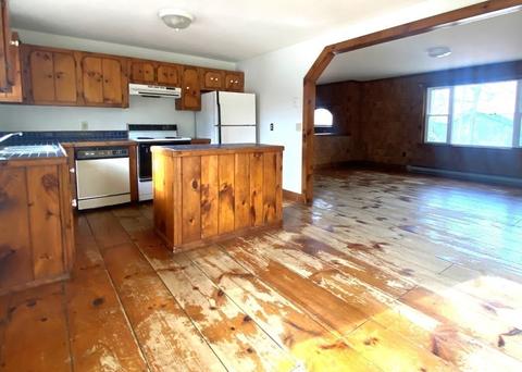 10 Stone Rd, Orange, MA 01364 photo 5
