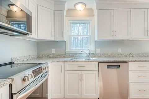 26 Cider Mill Ln, Upton, MA 01568 photo 8