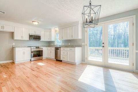 26 Cider Mill Ln, Upton, MA 01568 photo 3