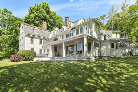 301 Summer St, Manchester, MA 01944