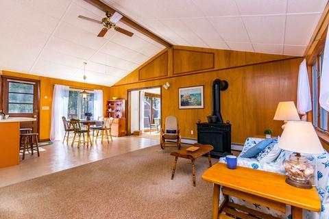 90 Edgewater Dr, Wareham, MA 02571 photo 3