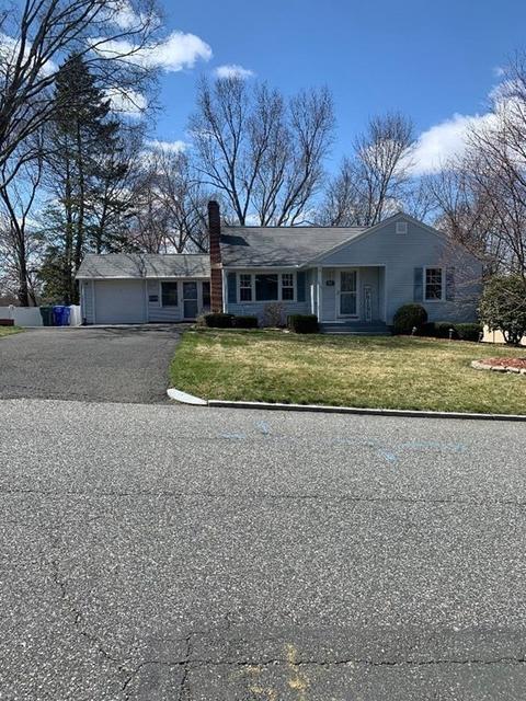 118 E Allen Rdg, Springfield, MA 01118 photo 1