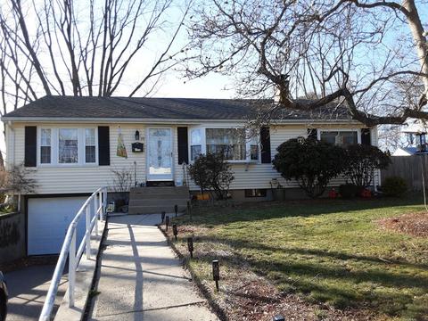 49 Simpson Dr, Framingham, MA 01701 photo 1