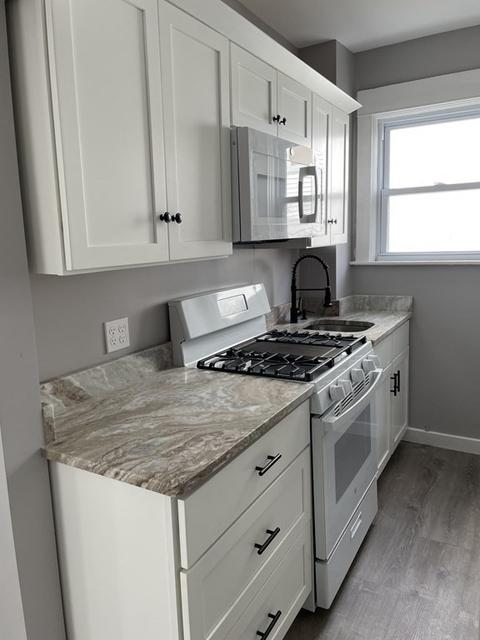 518 Fourth St, Fall River, MA 02721 photo 10