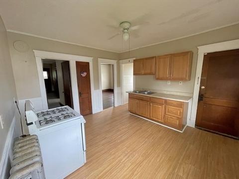 15 Sylvan St, Springfield, MA 01108 photo 5