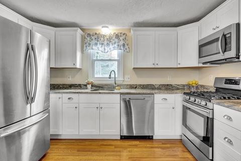 5 Grenadier Ln, Mashpee, MA 02649 photo 10