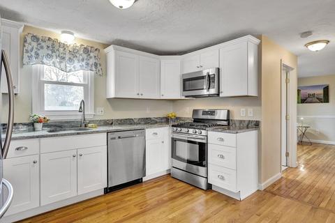 5 Grenadier Ln, Mashpee, MA 02649 photo 11