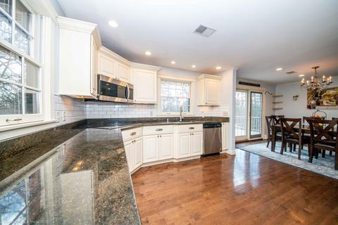 23 Ledgeview Dr, Freetown, MA 02702 photo 12