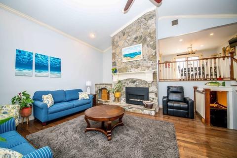 23 Ledgeview Dr, Freetown, MA 02702 photo 4