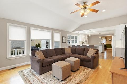 9 Eastern Ave, Wakefield, MA 01880 photo 7