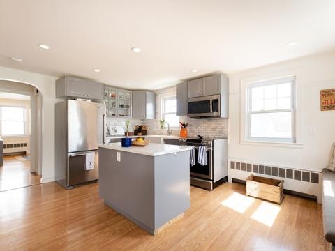 18 Beech St, Dedham, MA 02026 photo 2