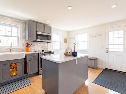 18 Beech St, Dedham, MA 02026 photo 3