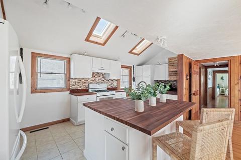 17 11th Ave, Wareham, MA 02571 photo 6