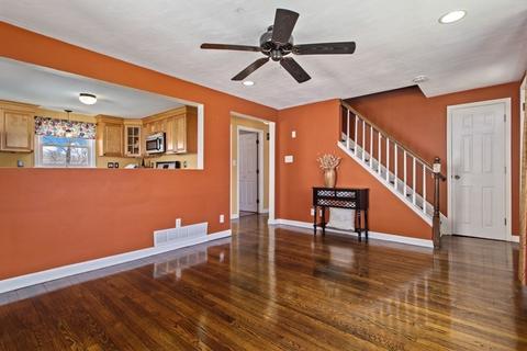 502 Central St, Saugus, MA 01906 photo 3