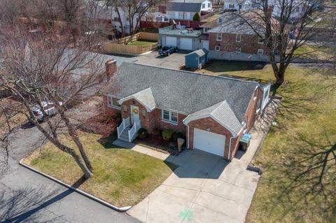 137 Roy St, Springfield, MA 01104 photo 3