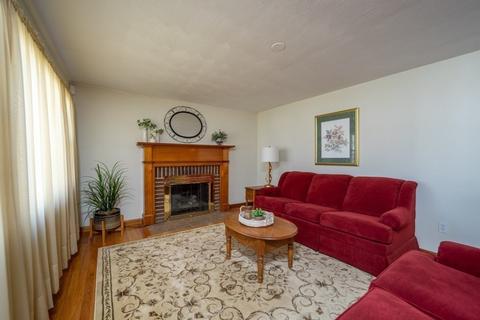 137 Roy St, Springfield, MA 01104 photo 6