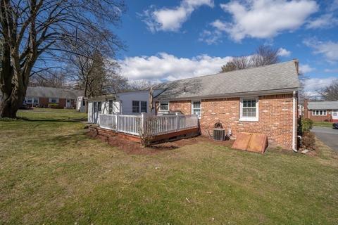 137 Roy St, Springfield, MA 01104 photo 33