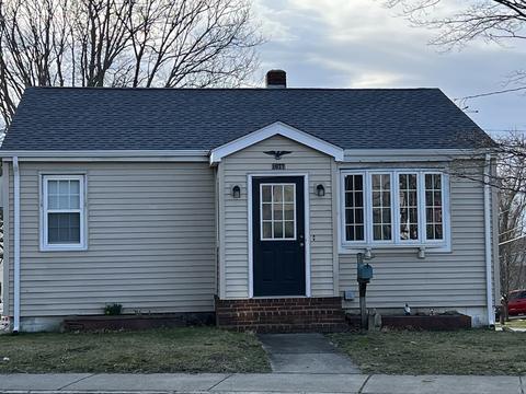 1077 Bay St, Fall River, MA 02724 photo 1