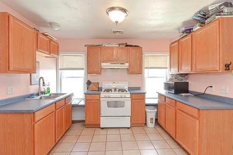 644 Prospect St, Fall River, MA 02720 photo 22