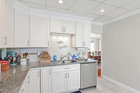 644 Prospect St, Fall River, MA 02720 photo 7