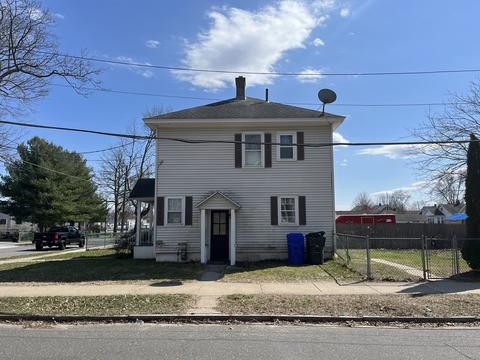 26 Redlands St, Springfield, MA 01104 photo 4
