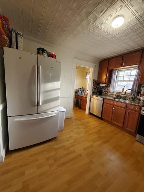 26 Redlands St, Springfield, MA 01104 photo 13