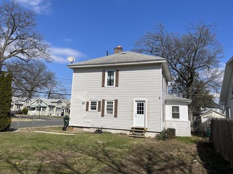 26 Redlands St, Springfield, MA 01104 photo 6