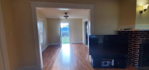 26 Redlands St, Springfield, MA 01104 photo 9