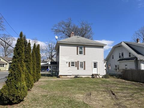 26 Redlands St, Springfield, MA 01104 photo 5