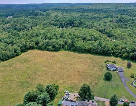 15 Darling Ln, Sutton, MA 01590 photo 2