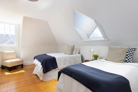 85 Toxteth St, Brookline, MA 02446 photo 16