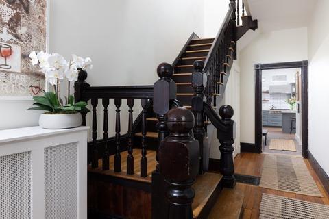 85 Toxteth St, Brookline, MA 02446 photo 3