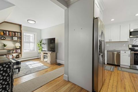 28 Dane St, Beverly, MA 01915 photo 15