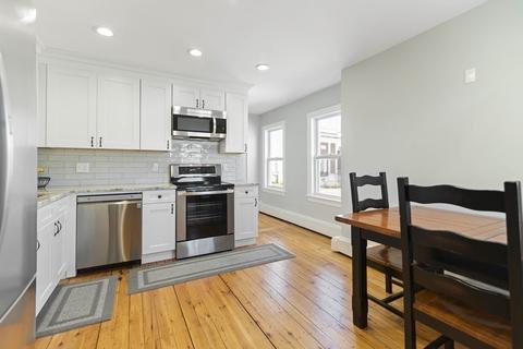 28 Dane St, Beverly, MA 01915 photo 16