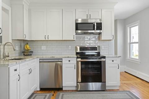 28 Dane St, Beverly, MA 01915 photo 12