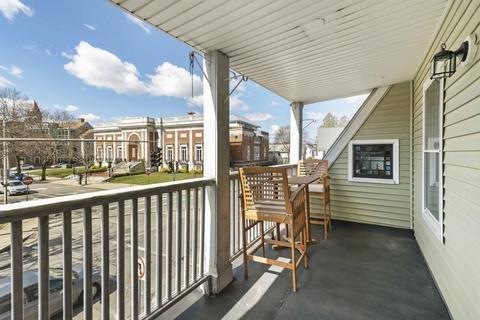 28 Dane St, Beverly, MA 01915 photo 4