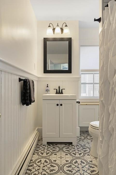 28 Dane St, Beverly, MA 01915 photo 17