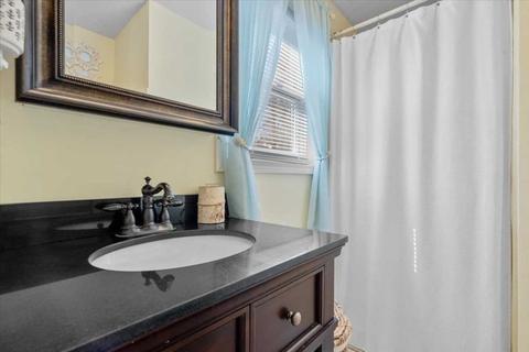 102 Longmeadow Ave, Worcester, MA 01606 photo 20