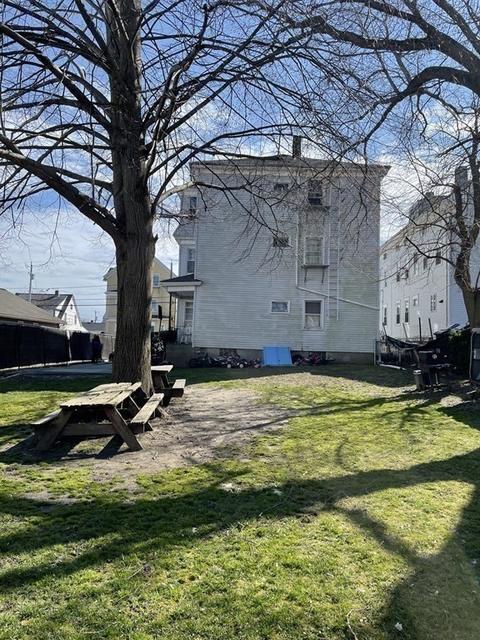 206 Buffinton St, Fall River, MA 02721 photo 8