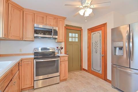 4 Peter St, Uxbridge, MA 01569 photo 16