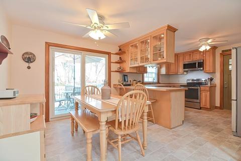 4 Peter St, Uxbridge, MA 01569 photo 12