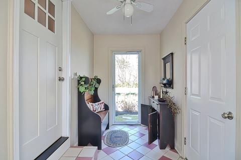 4 Peter St, Uxbridge, MA 01569 photo 18