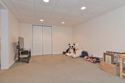 4 Peter St, Uxbridge, MA 01569 photo 32