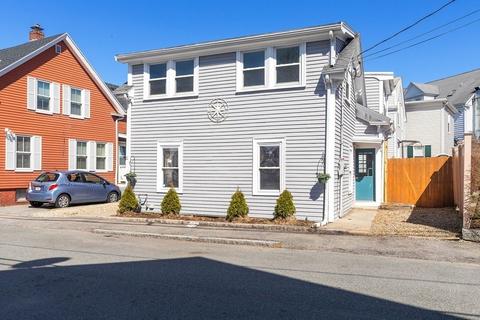 13 Marchant St, Gloucester, MA 01930 photo 2
