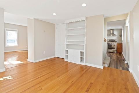 13 Marchant St, Gloucester, MA 01930 photo 10