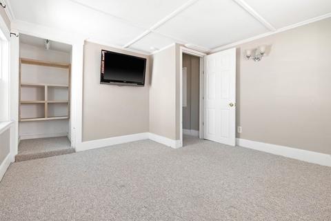 13 Marchant St, Gloucester, MA 01930 photo 19